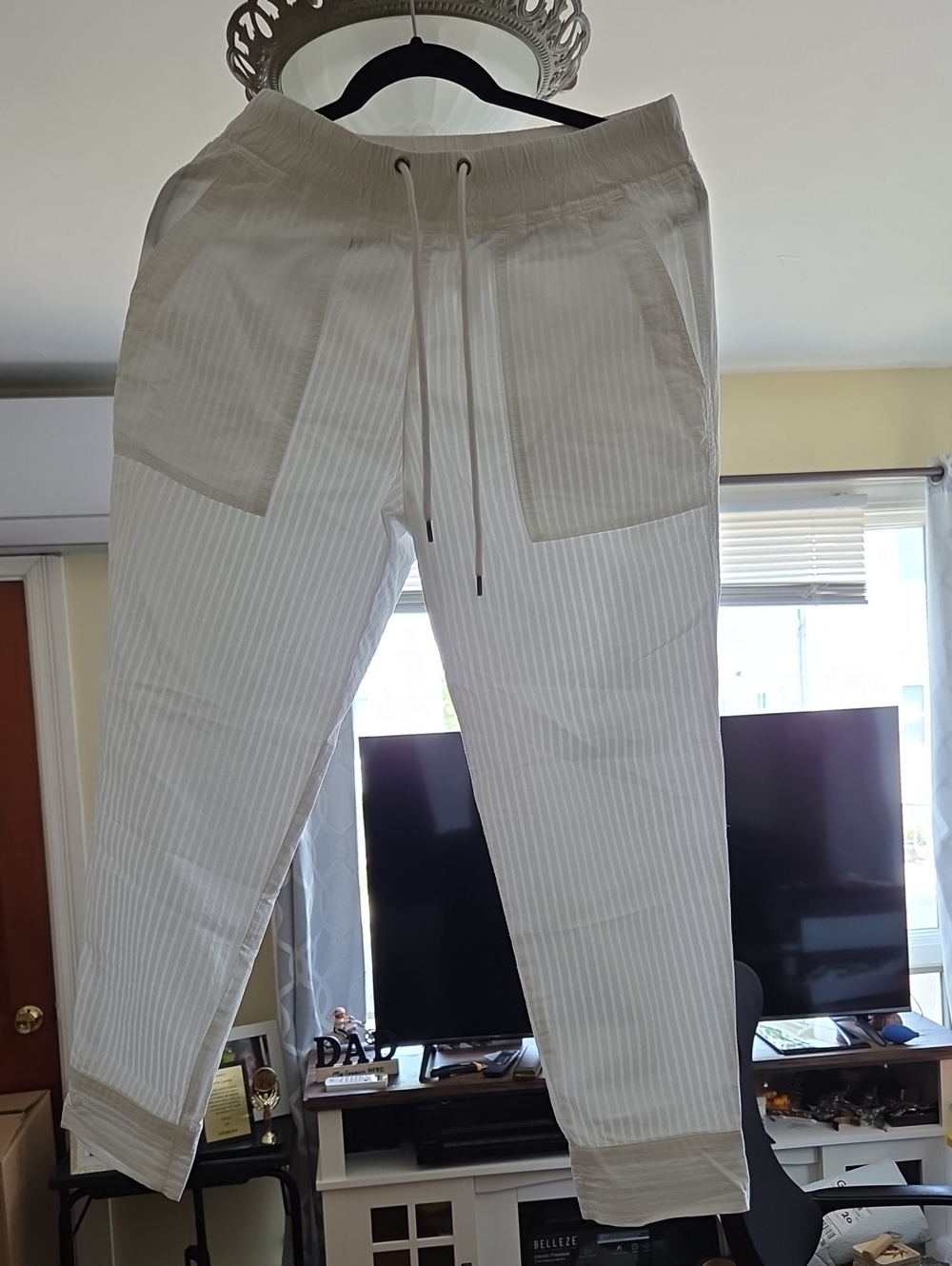 Used James Perse White Pinstripe Drawstring Joggers